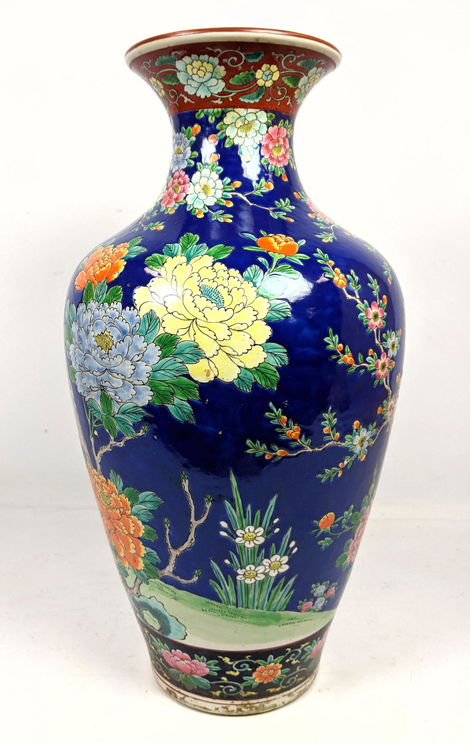 Large Japanese Satsuma Style Vase floral with blue. (1 of 14)