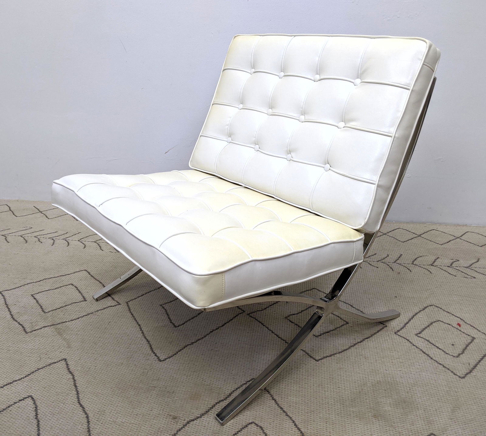 Barcelona Style Lounge Chair with Chrome Frame.  White (1 of 9)