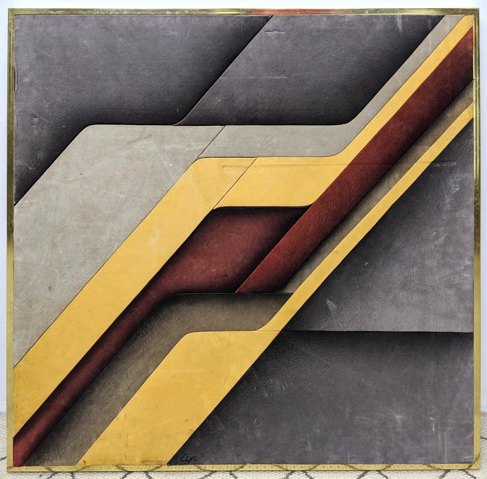 CYR Suede wall Art Sculpture. DIAGONAL 115/250. Dimensi: CYR Suede wall Art Sculpture. DIAGONAL 115/250. Dimensions: H: 37 inches: W: 37 inches-- Dimensions: ---