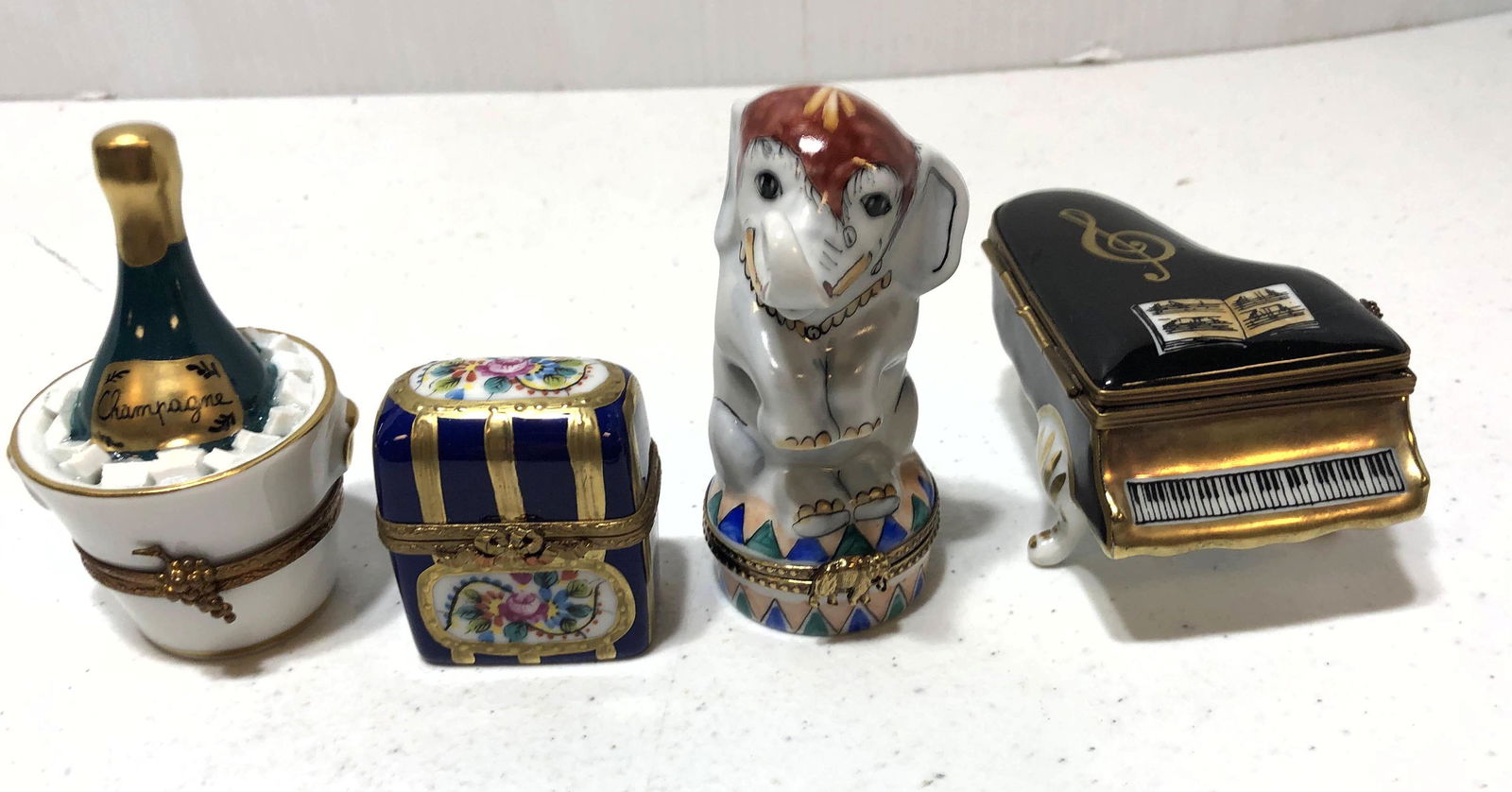 4pcs Painted Porcelain Boxes.  Limoges France. (1 of 10)
