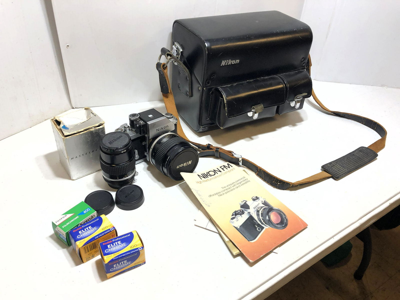 NIKON Camera Lot with Bag and Extra Lenses. (1 of 7)