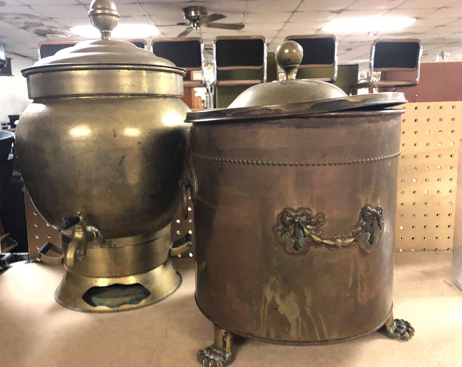 Copper and Brass lot.  Copper lidded bucket, and Brass (1 of 7)