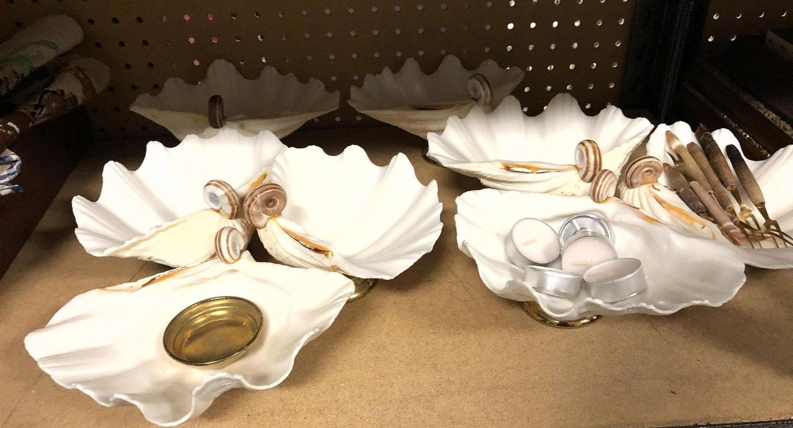 Group of metal Mounted shell serving pieces. Napkin rin (1 of 8)