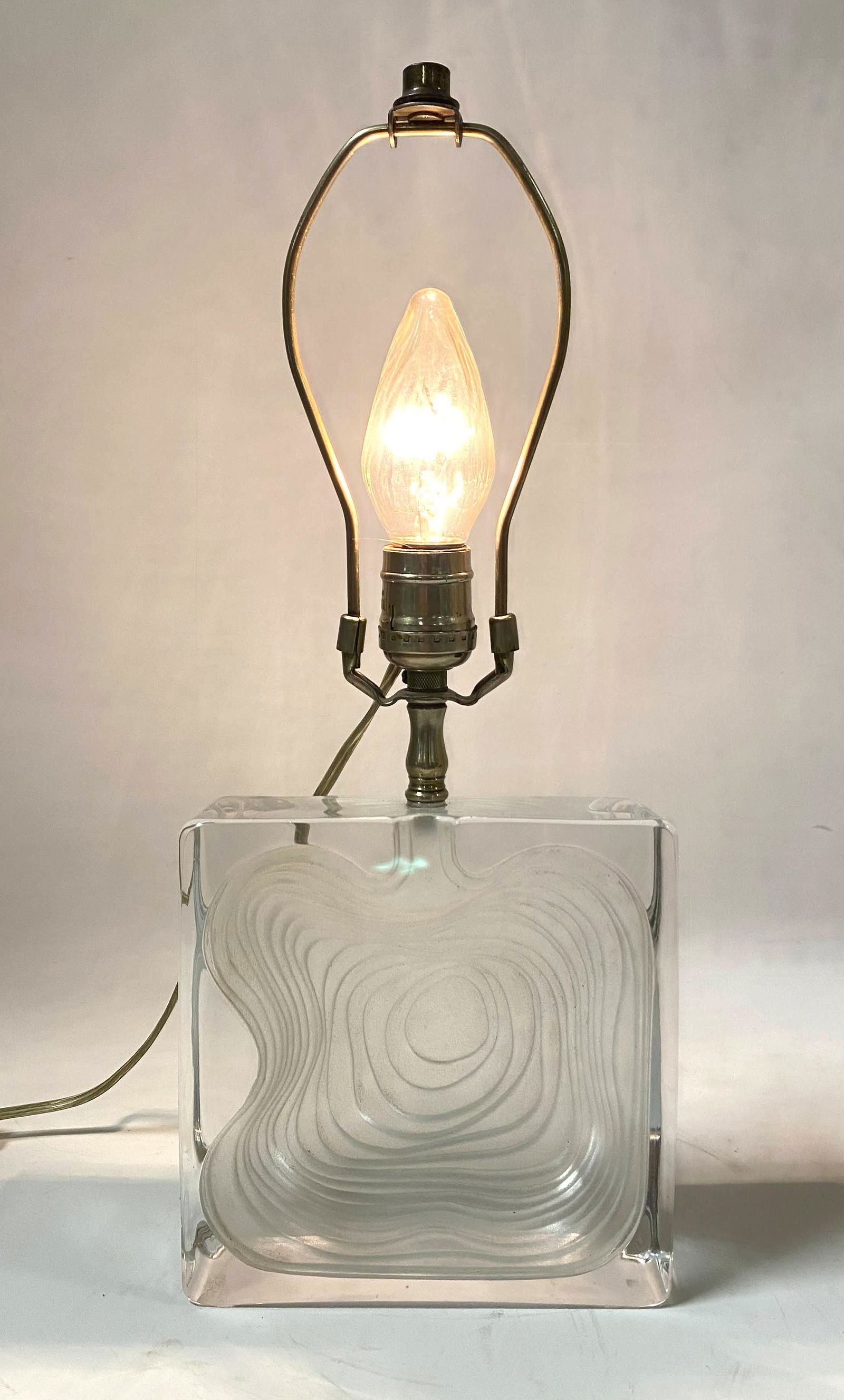 DAUM France Crystal Table Lamp. Deep cut in frosted des (1 of 10)