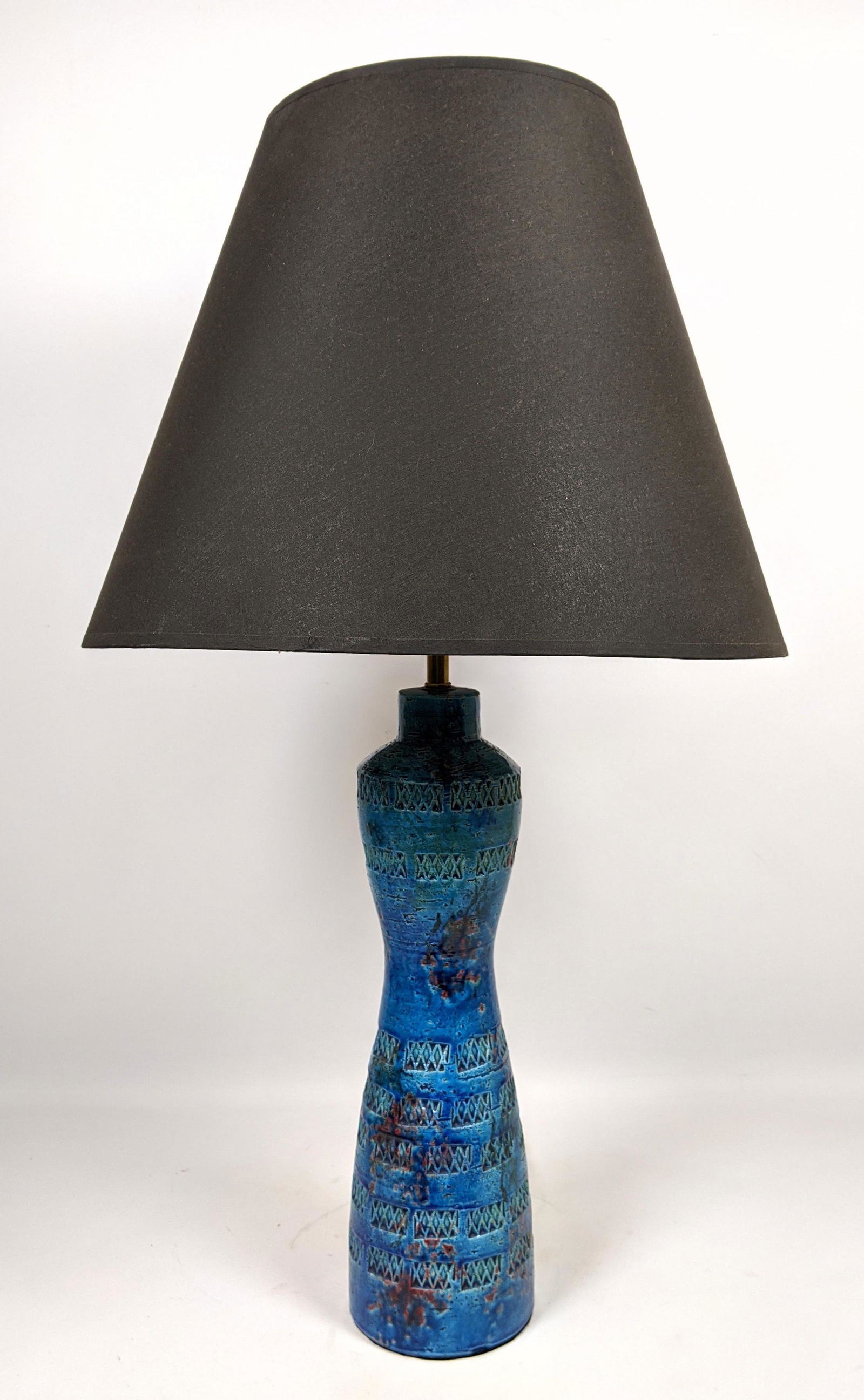 BITOSSI Pottery Table Lamp.  Blue glaze with incised de (1 of 10)