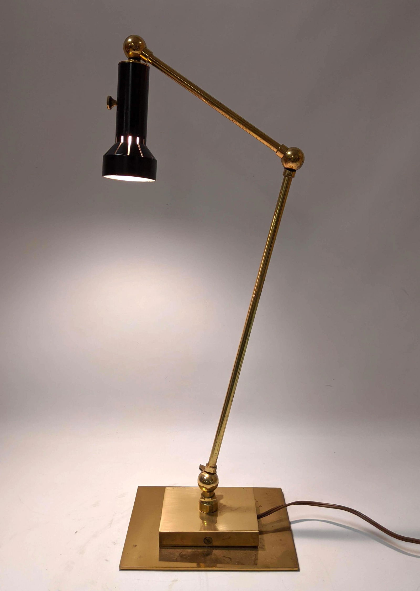 ARREDOLUCE Attributed Brass Desk Lamp.  Adjustable. (1 of 9)