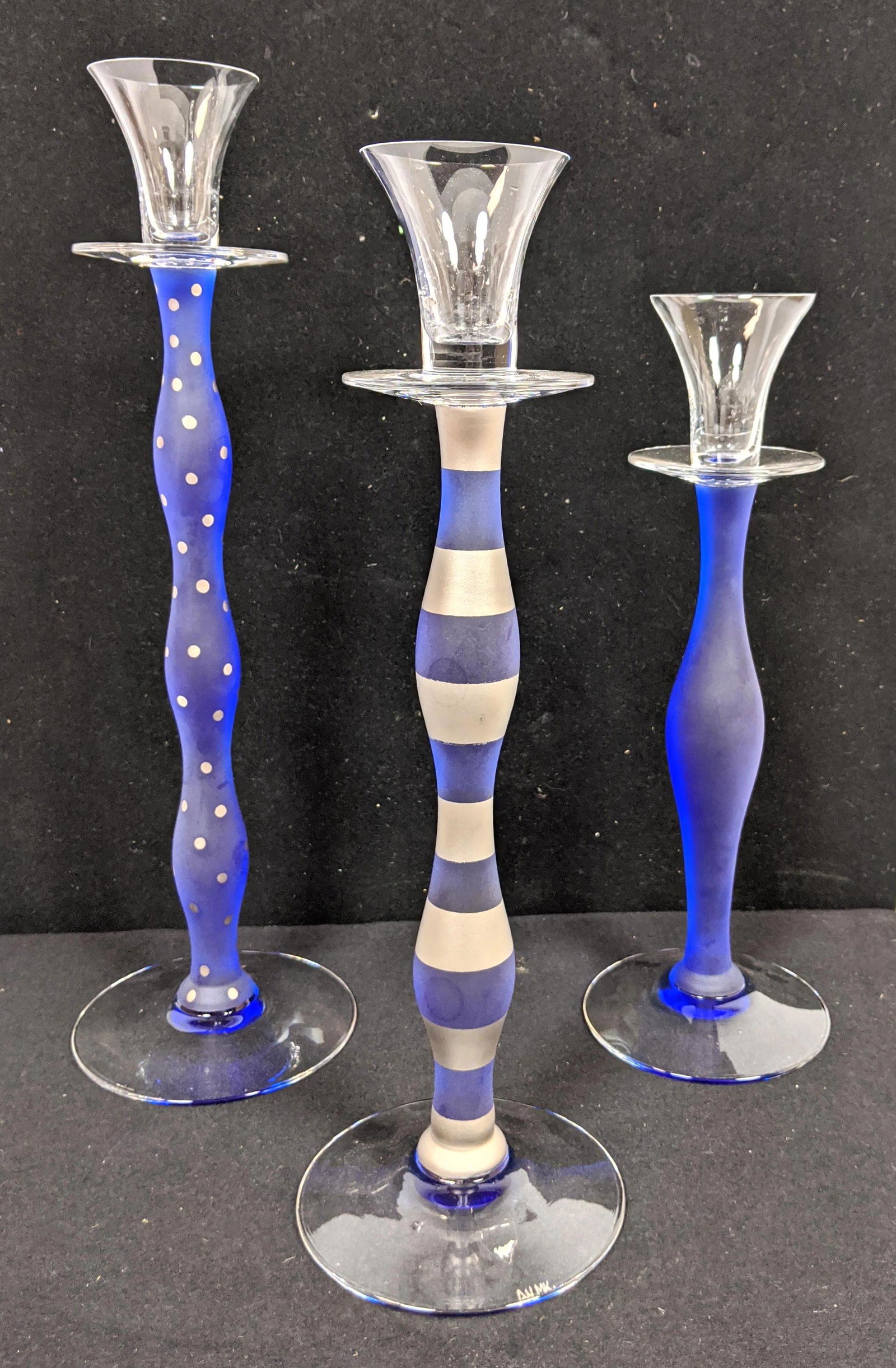 3pcs ORREFORS Sweden Candlesticks Anne Nilsson. Painte: 3pcs ORREFORS Sweden Candlesticks Anne Nilsson. Painted decoration. -- Dimensions: H: 14.5 inches: W: 4.5 inches: D: 4.5 inches ---