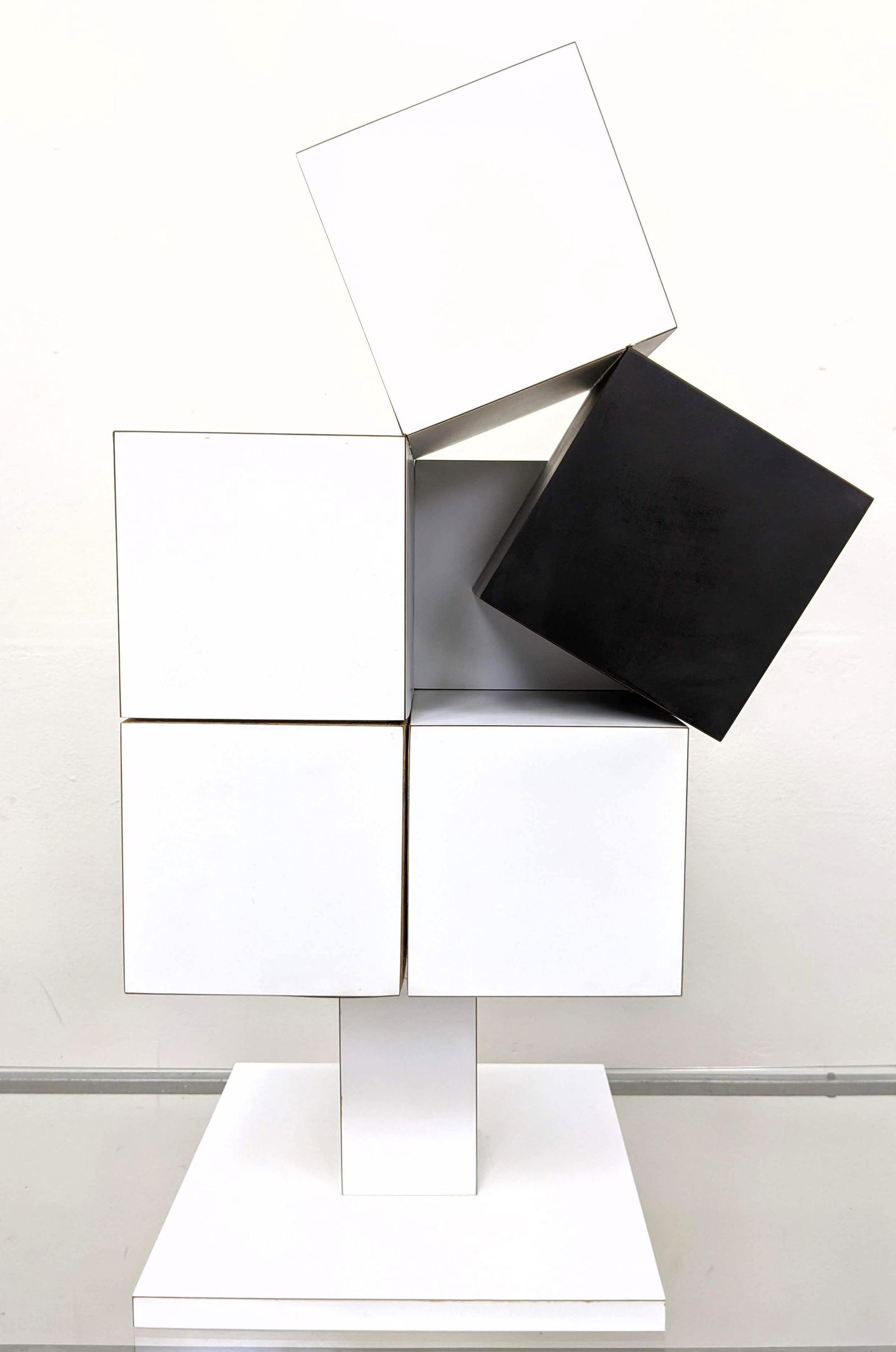 GEORGE D'AMATO Op Art Laminate Cubes Sculpture. Revolvi (1 of 11)