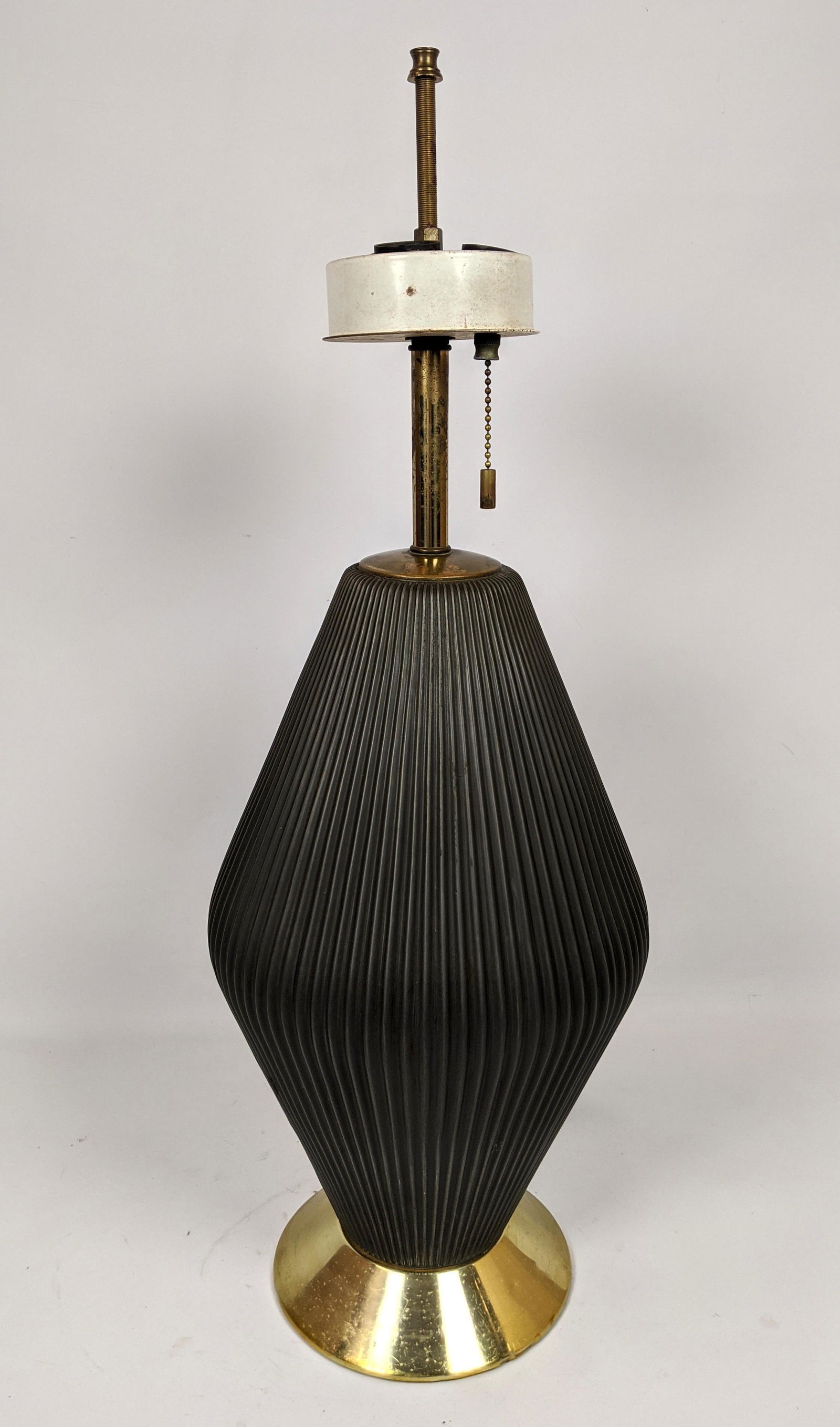 GERALD THURSTON Ceramic Table Lamp for Lightolier. No S (1 of 10)