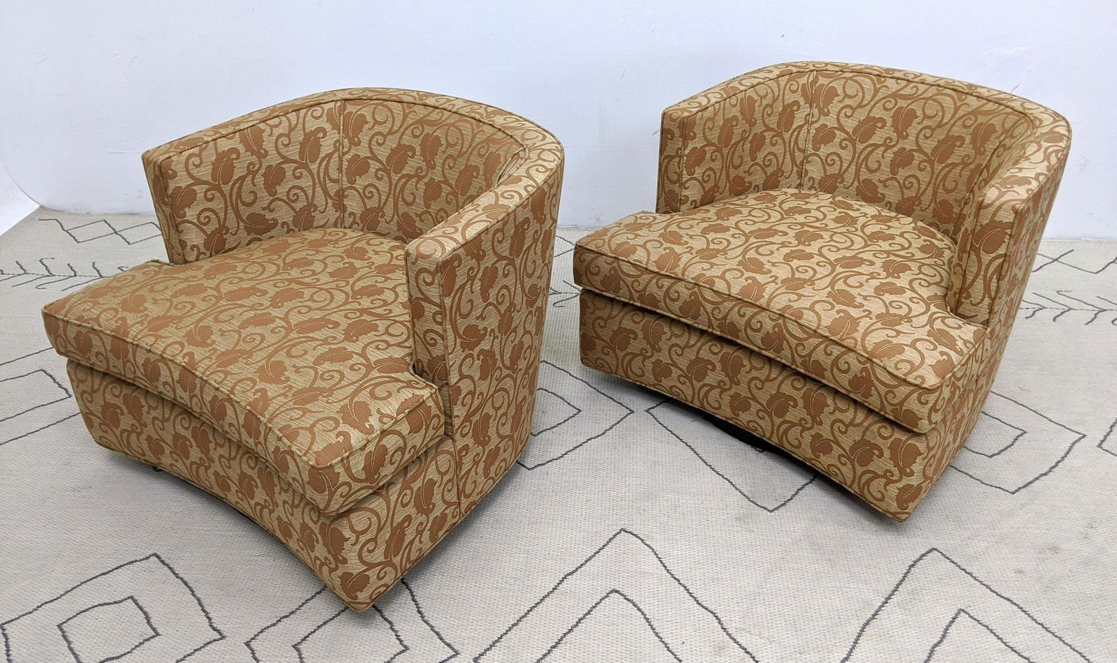 Pair HARVEY PROBBER Swivel Lounge Chairs. (1 of 7)