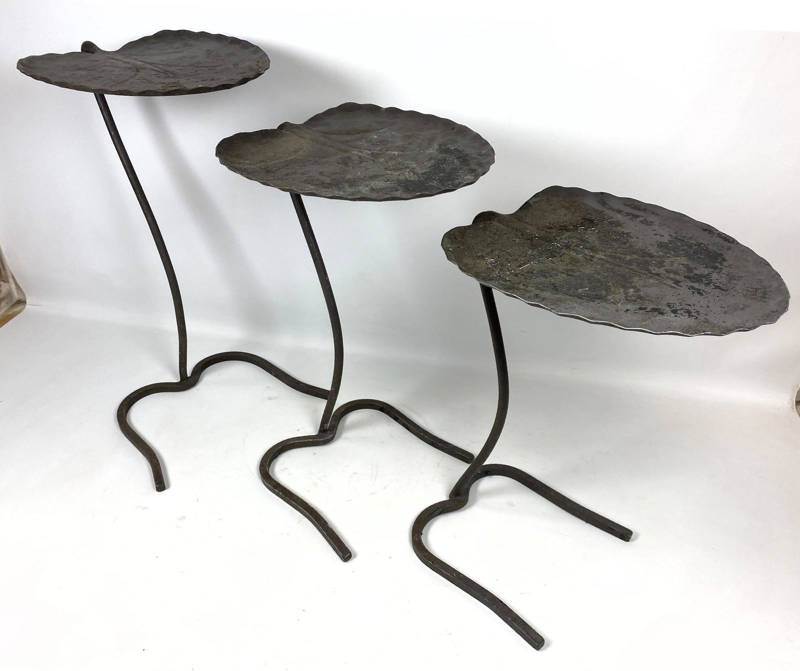3pc SALTERINI Lily Pad Leaf Nesting Tables. (1 of 12)