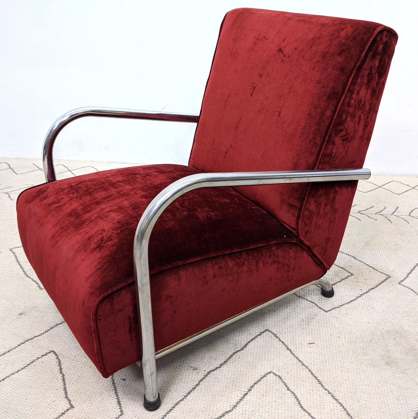 KEM WEBER Style Lounge Chair. Velvet Upholstery.: KEM WEBER Style Lounge Chair. Velvet Upholstery.-- Dimensions: H: 31 inches: W: 24 inches: D: 33 inches ---