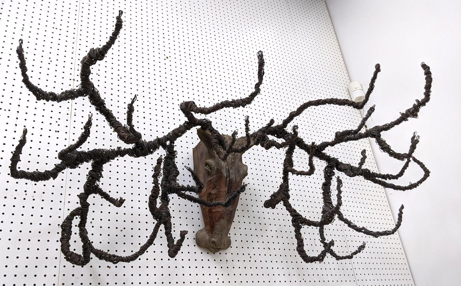 Very Large Outsider Art Wall Sculpture.  Carved wood He (1 of 13)