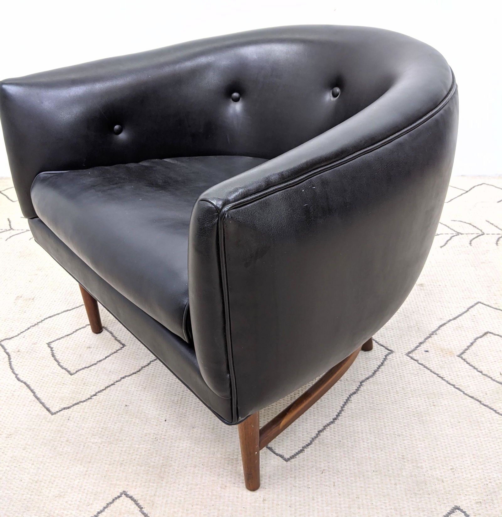 Milo Baughman for Thayer Coggin Lounge Chair with wood (1 of 11)