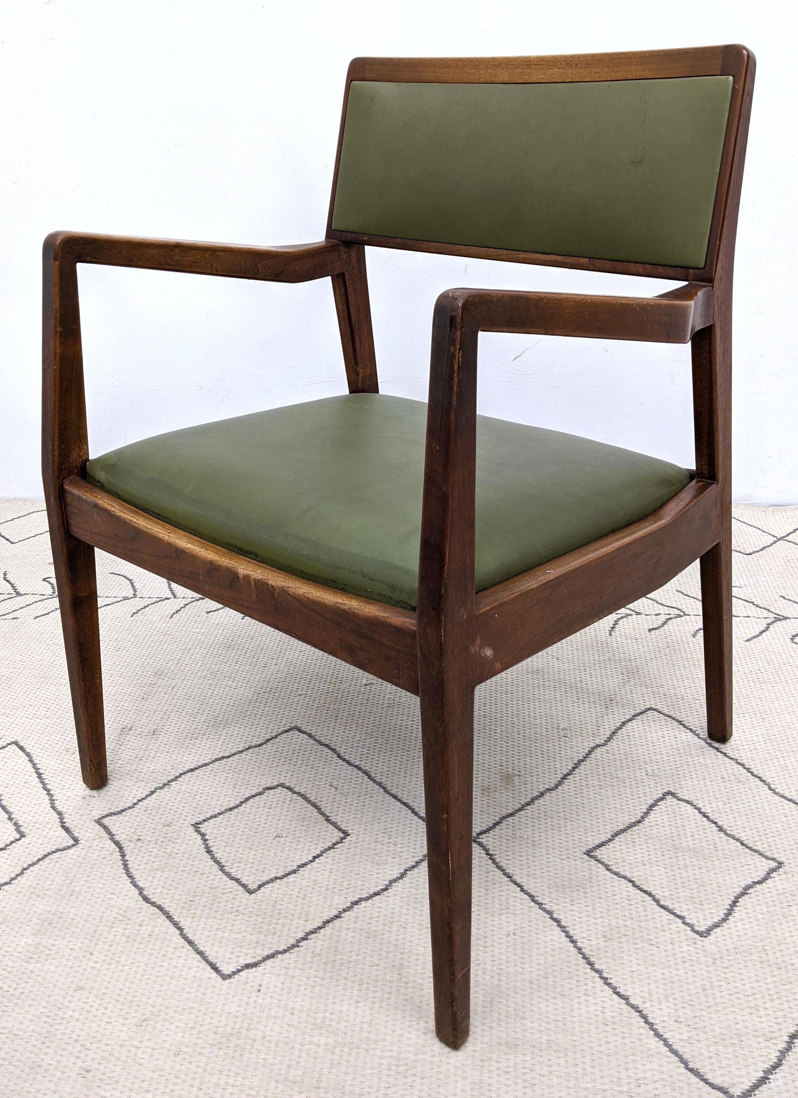JENS RISOM Arm Chair. American Modern Walnut. (1 of 10)
