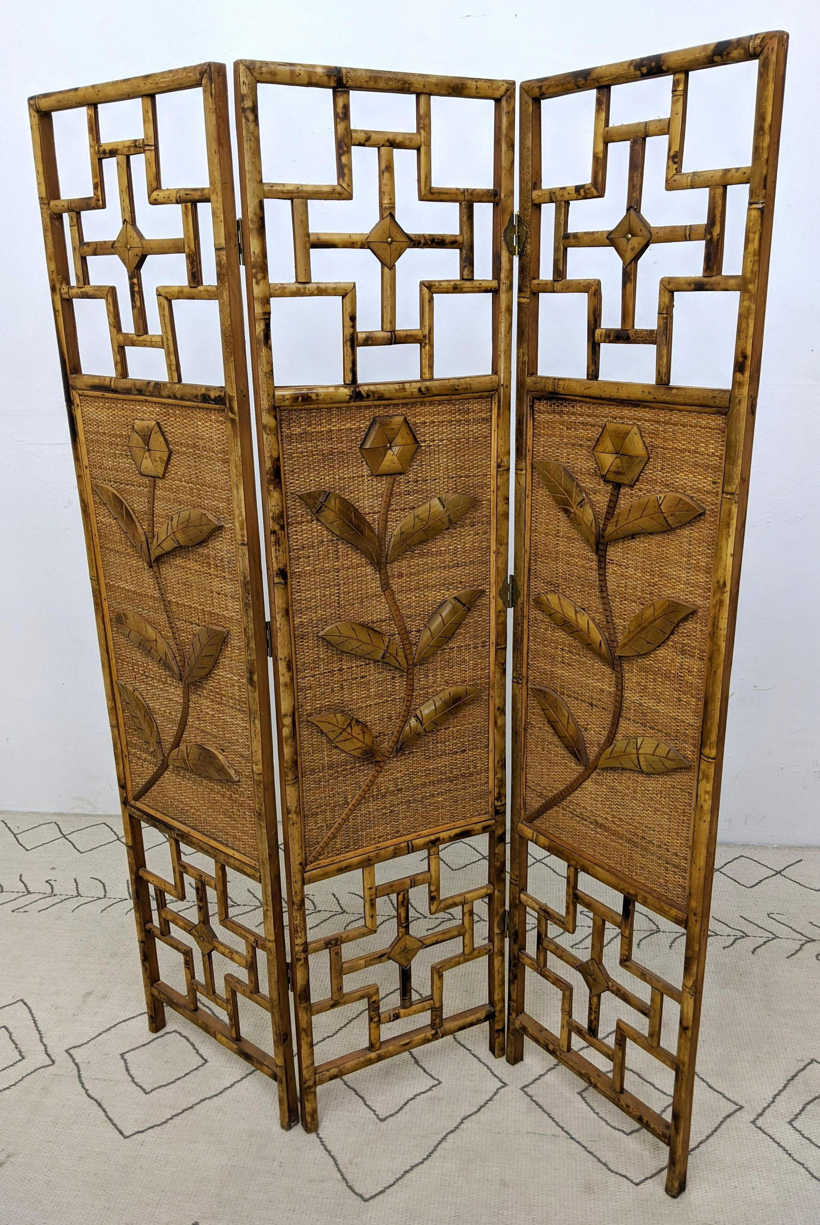 3 Panel Bamboo Folding Screen Room Divider. (1 of 9)