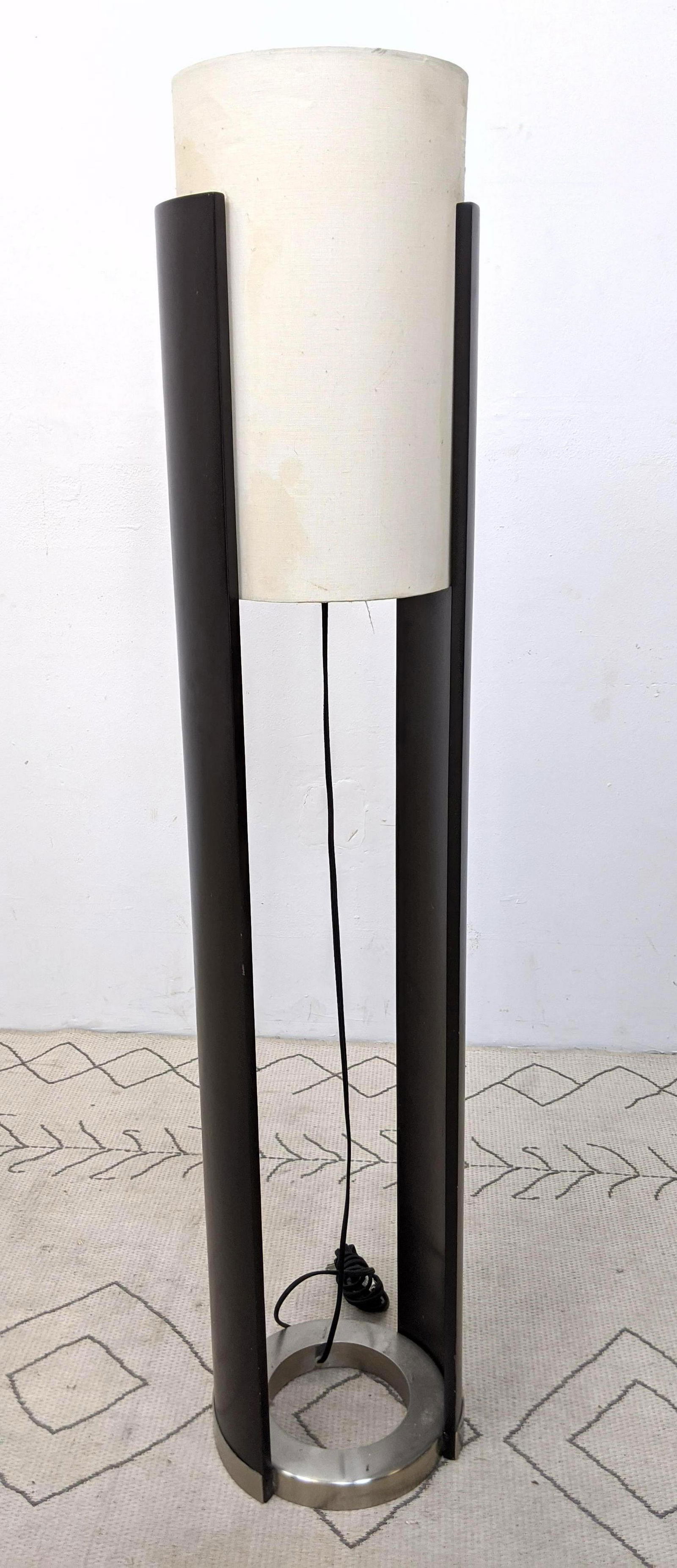 Contemporary Floor Lamp. (1 of 17)