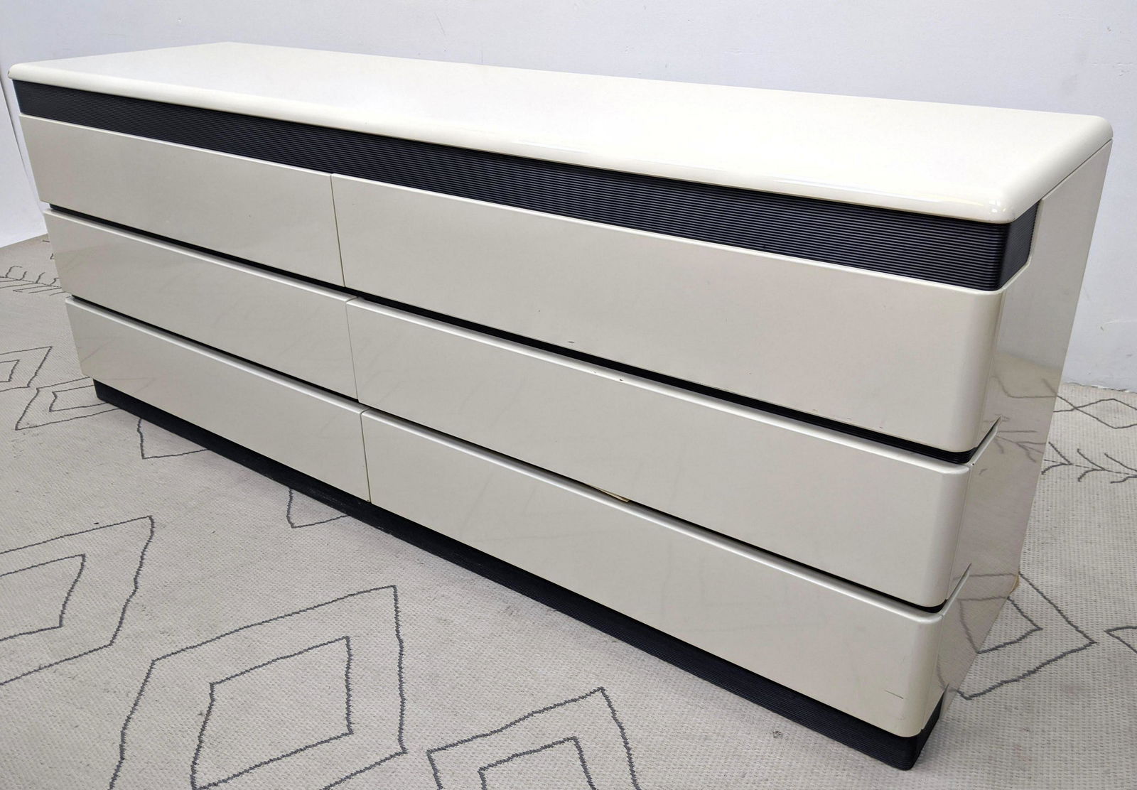 White Lacquer ROUGIER double dresser chest. (1 of 14)