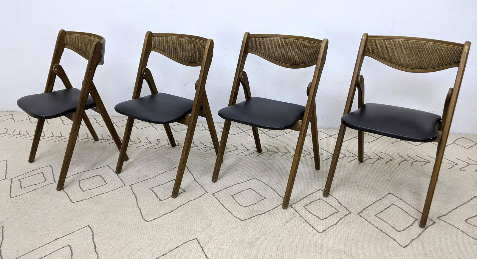 set 4 Mid Century Modern Folding Chairs. Coronet. (1 of 15)