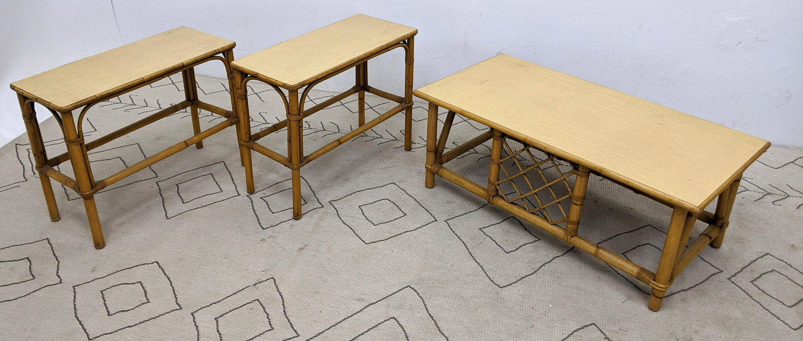 Set 3 WARD WICKER WARE Tables. Coffee Cocktail Table an (1 of 17)