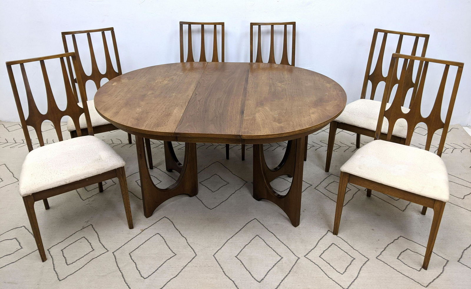 7pc Brasilia by BROYHILL American Modern Dining Set. On (1 of 17)