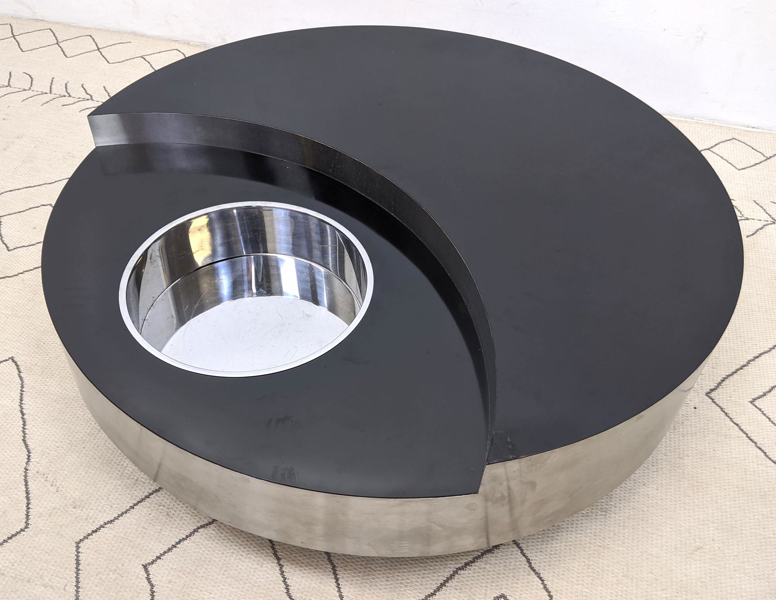 WILLY RIZZO Revolving Coffee Cocktail TRG Table. (1 of 10)