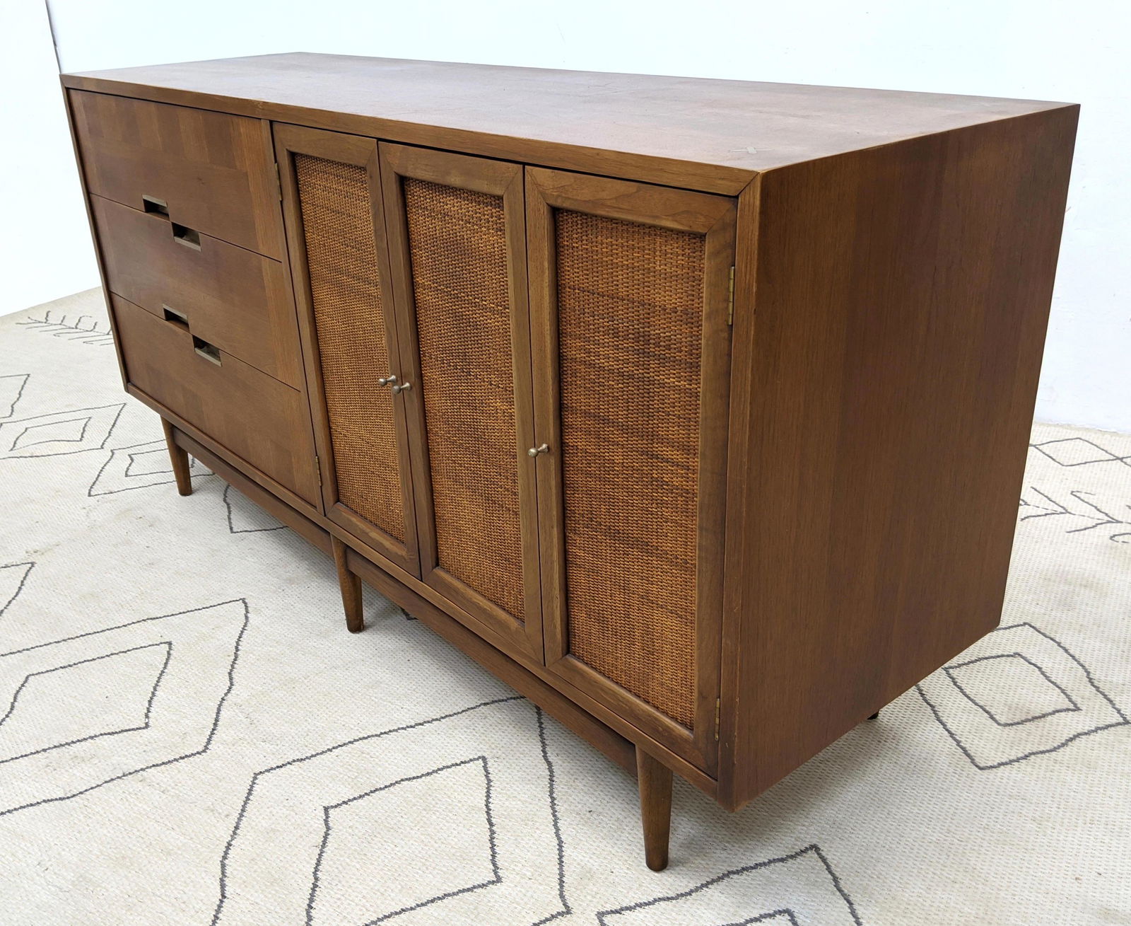 American of Martinsville Credenza Sideboard. American M (1 of 14)