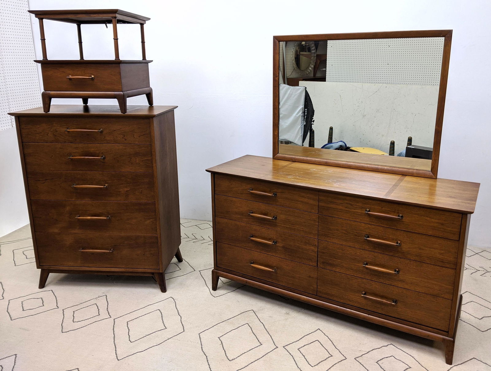 HERITAGE HENREDON Bedroom Set. High and Low Dressers, N (1 of 18)
