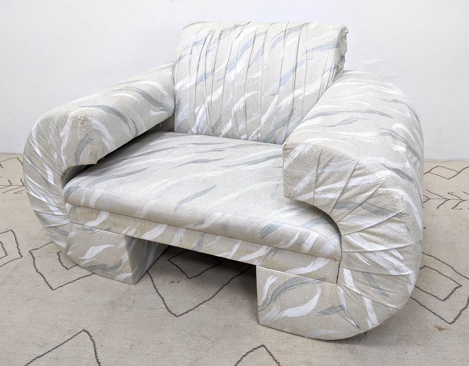80s Modern Lounge Chair Curved Arms.: 80s Modern Lounge Chair Curved Arms.-- Dimensions: H: 31 inches: W: 44 inches: D: 30 inches ---