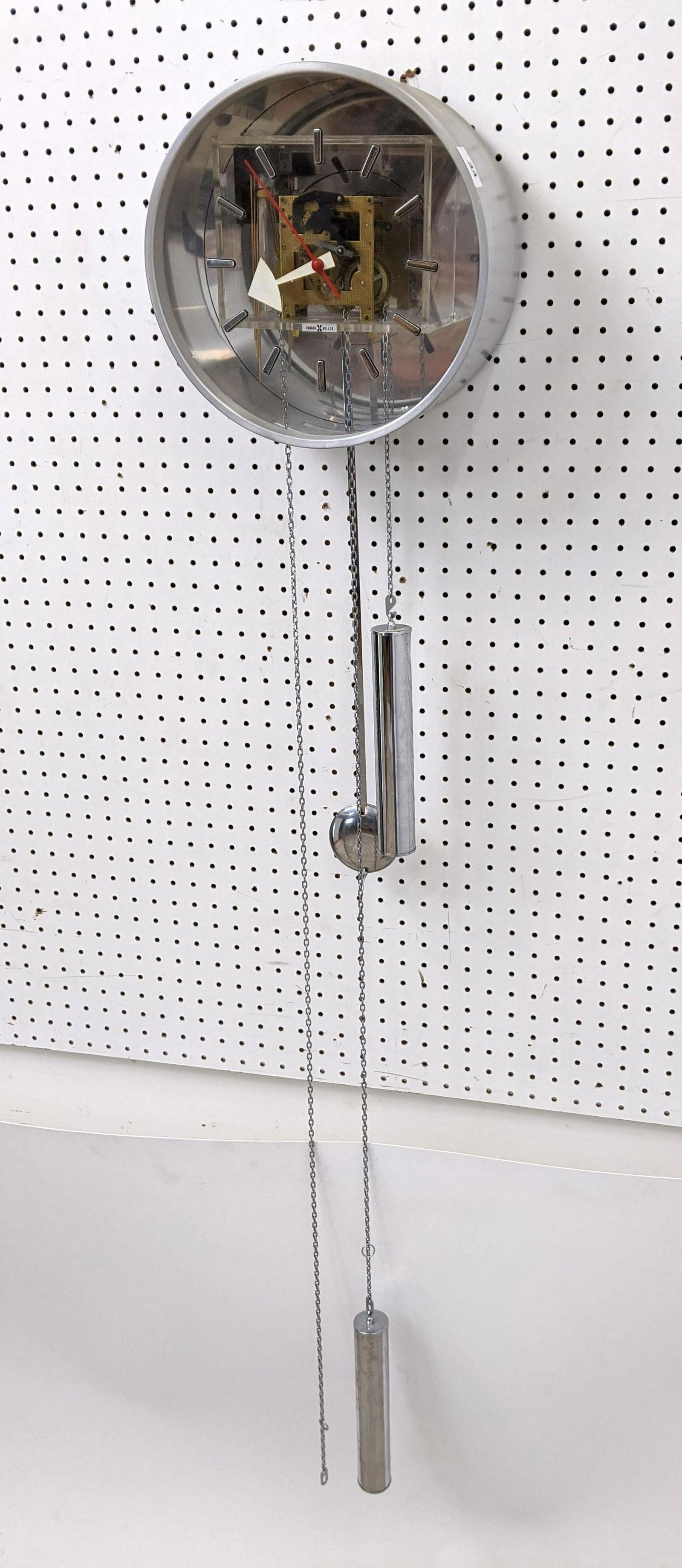 Howard Miller Wall Clock. Mid Century Modern .  Aluminu (1 of 13)