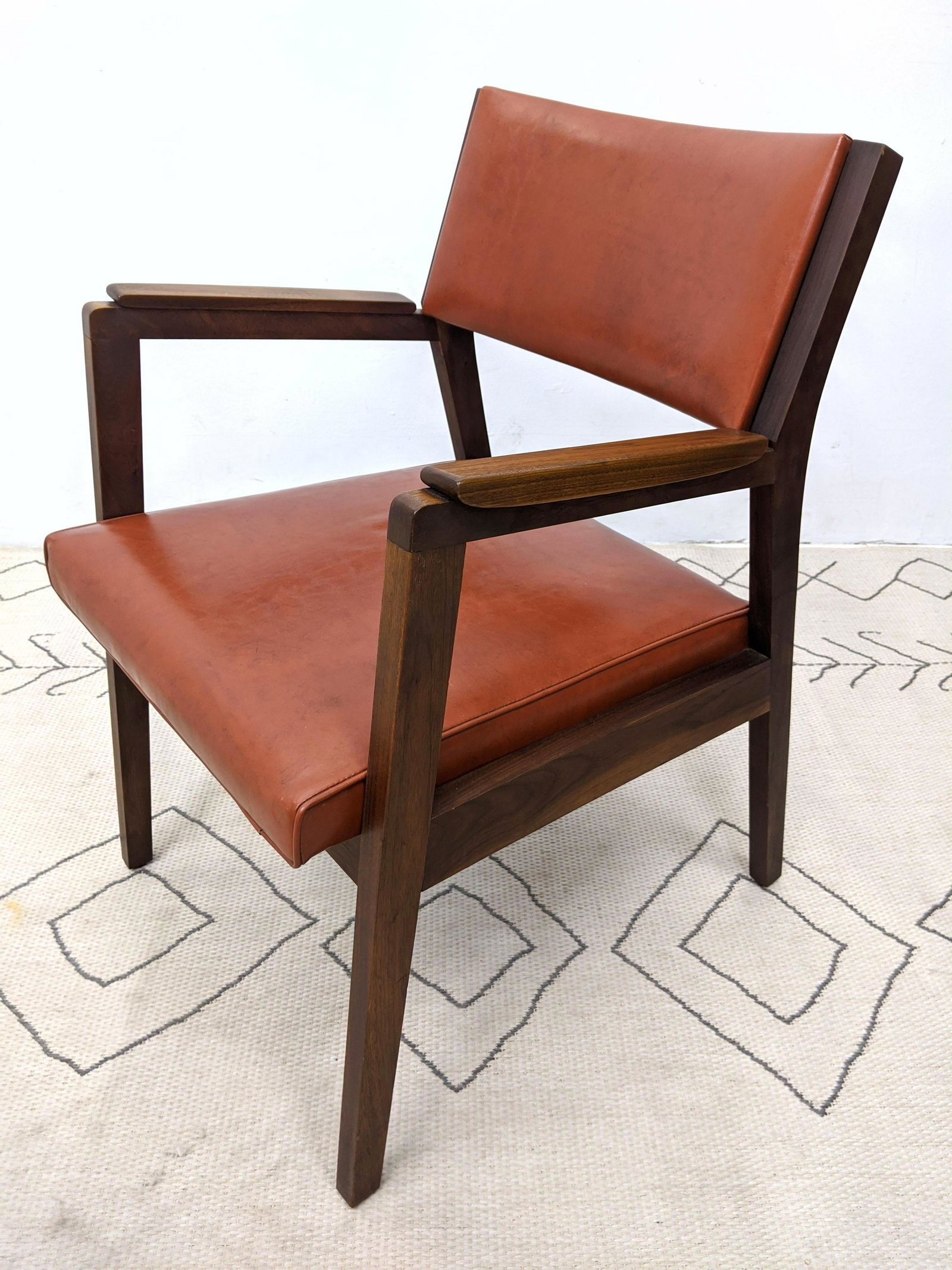 Jens Risom Style Arm Chair. American Modern wlnut. (1 of 6)