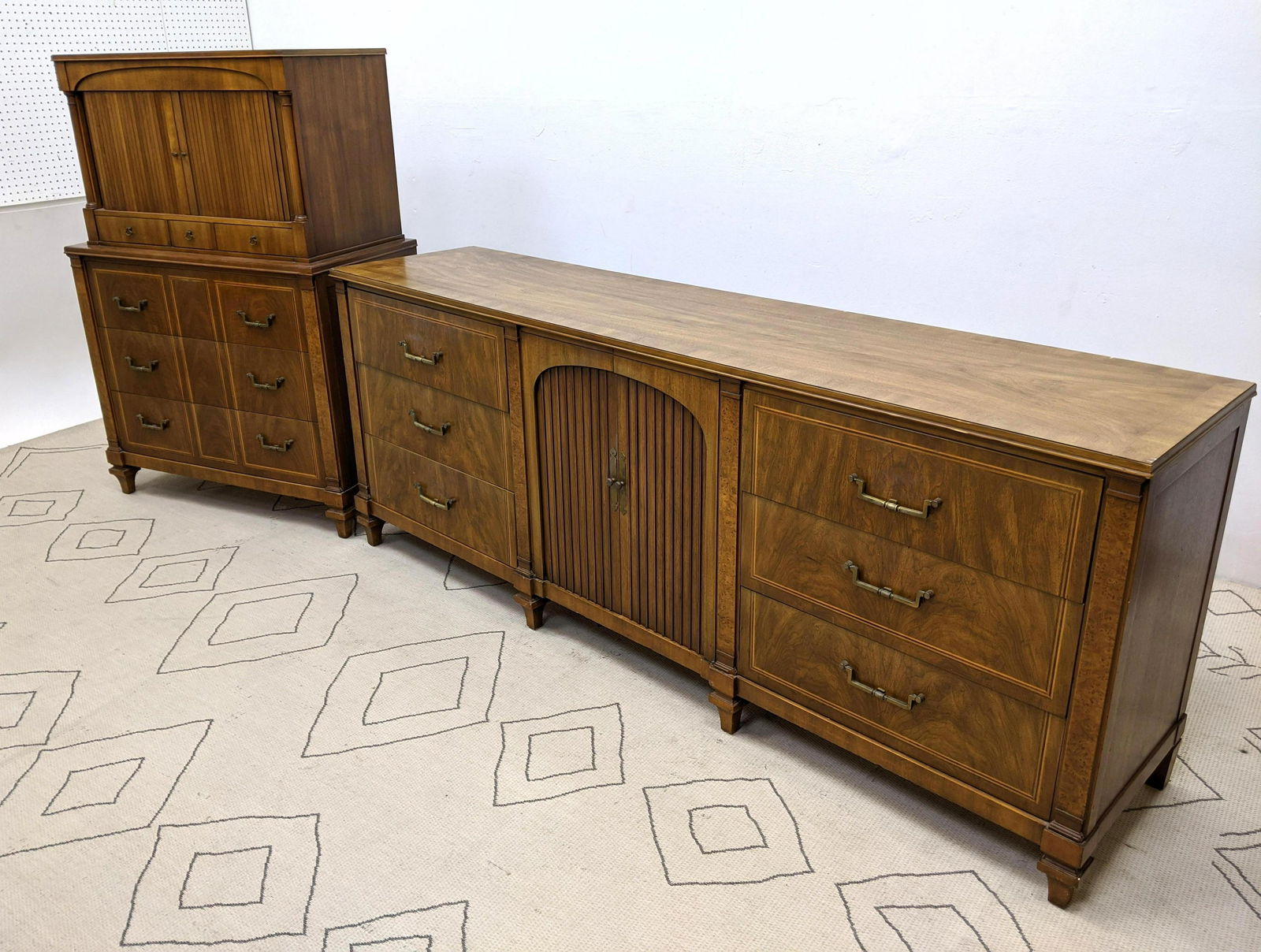 JOHN WIDDICOMB 2 pc Bedroom set Fruitwood. High and low (1 of 15)