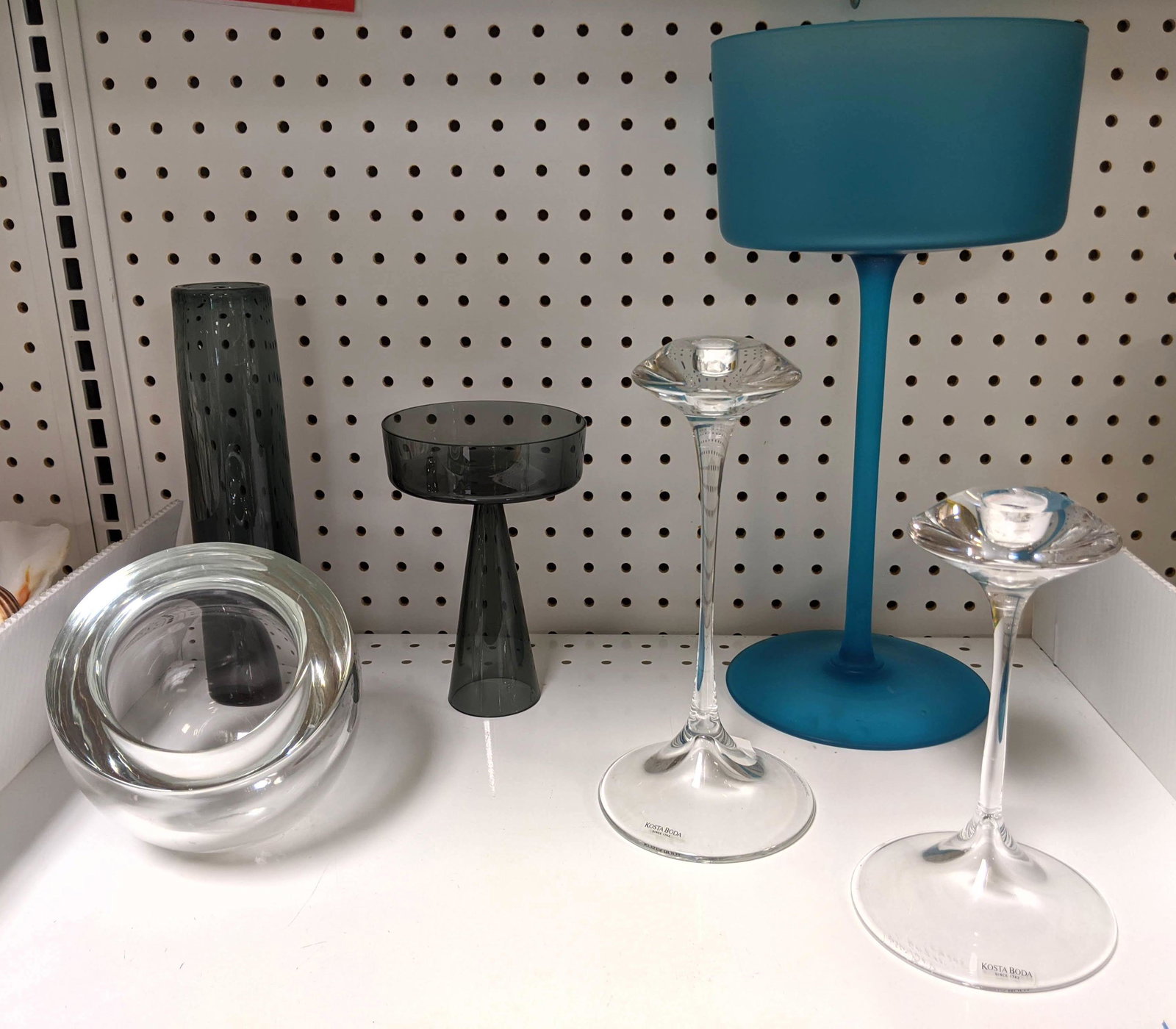 6pc KOSTA BODA - Holmegaard art glass lot: 6pc KOSTA BODA - Holmegaard art glass lot-- Dimensions: ---