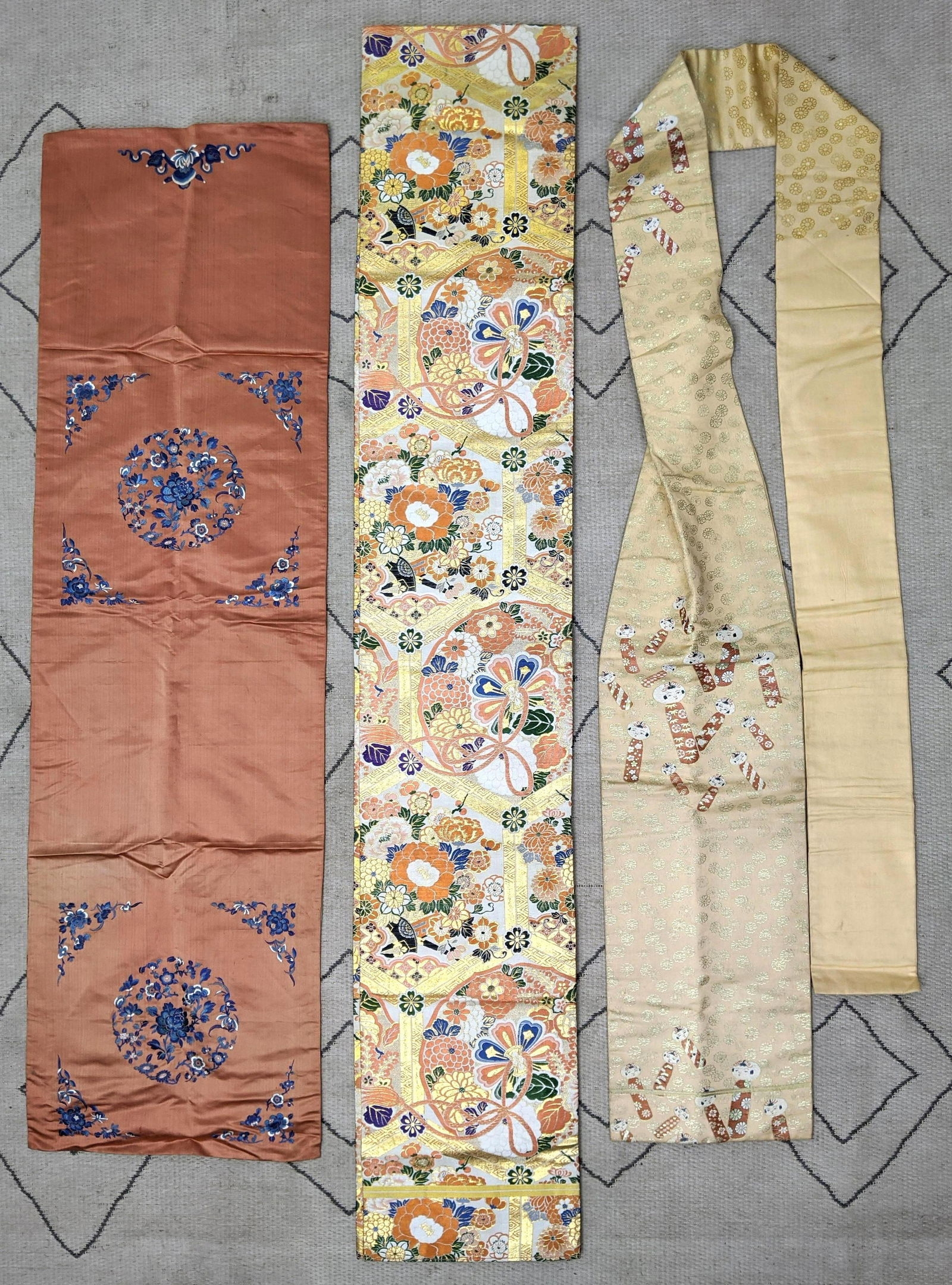 Lot Asian Embroidery Fabric Panels. Sash. (1 of 15)