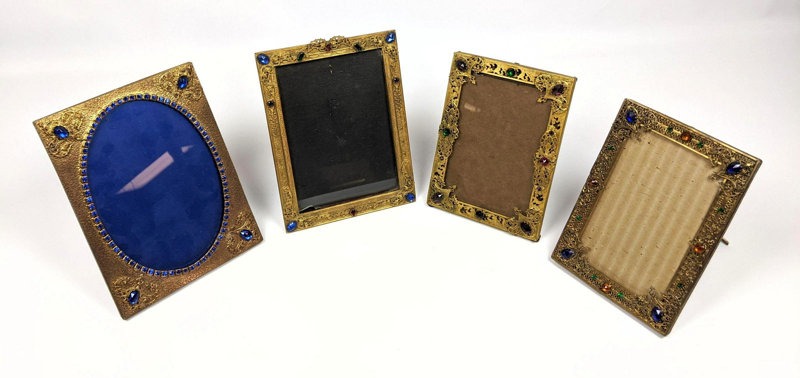4 pcs Vintage Jeweled Picture Frames. (1 of 17)