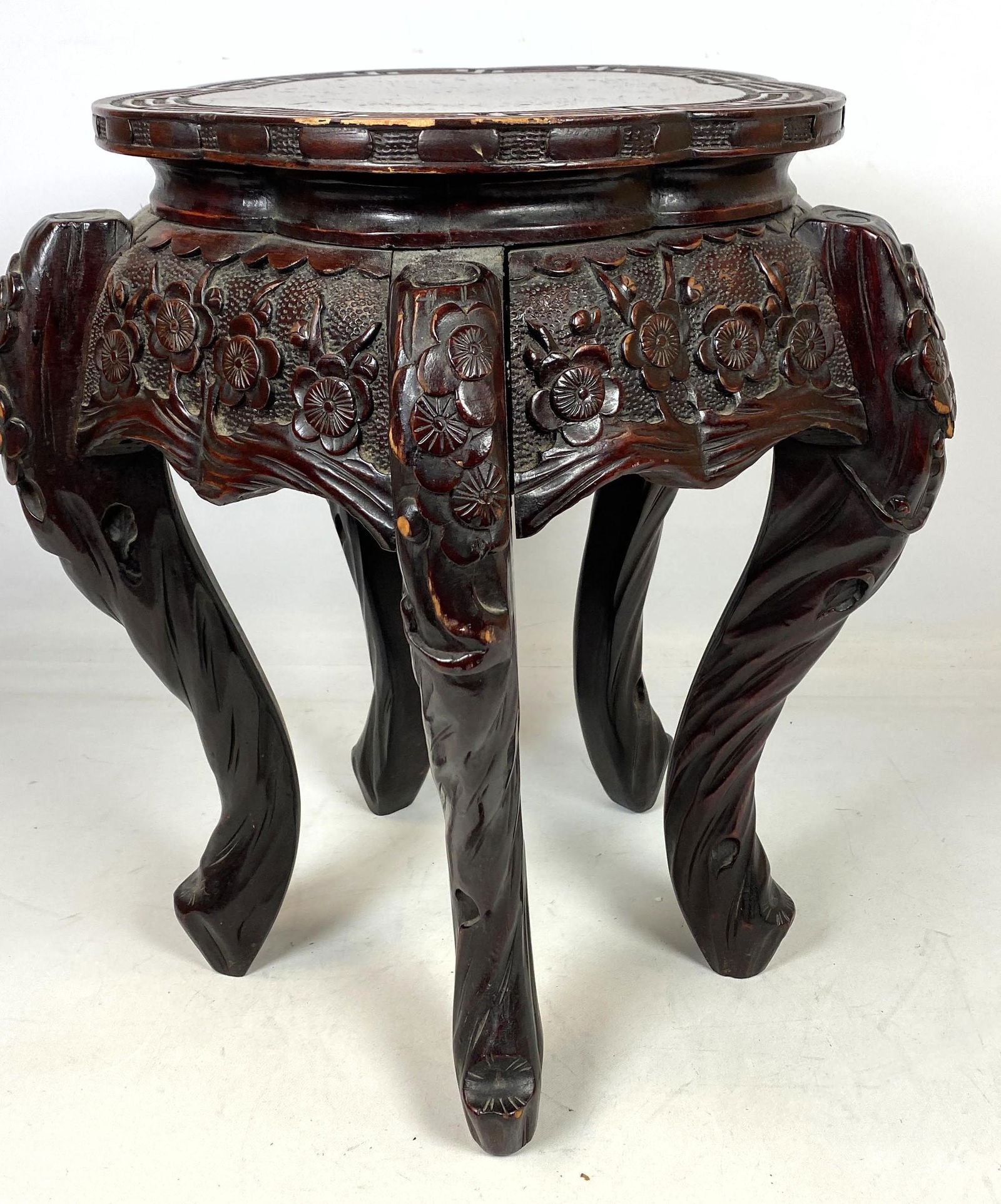 Small Japanese Meiji Period Carved Table. (1 of 7)
