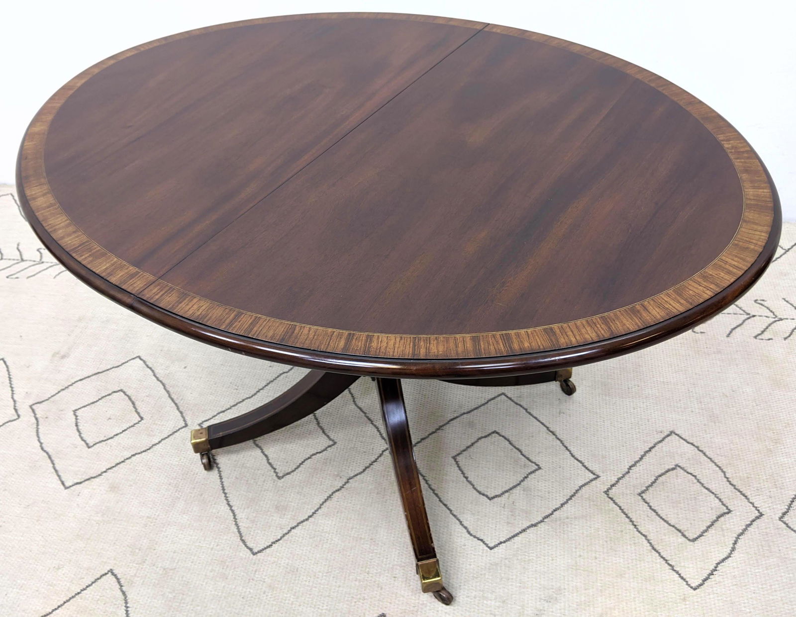 BAKER Oval Dining Table. Banded mahogany with Duncan Ph (1 of 13)