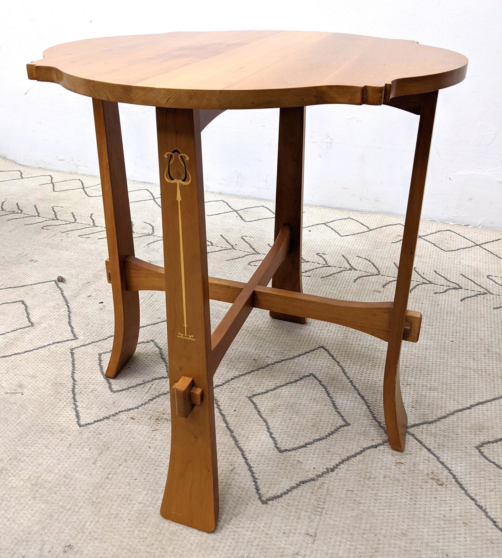 STICKLEY Arts and Crafts Style Occasional Table.  Harve (1 of 11)