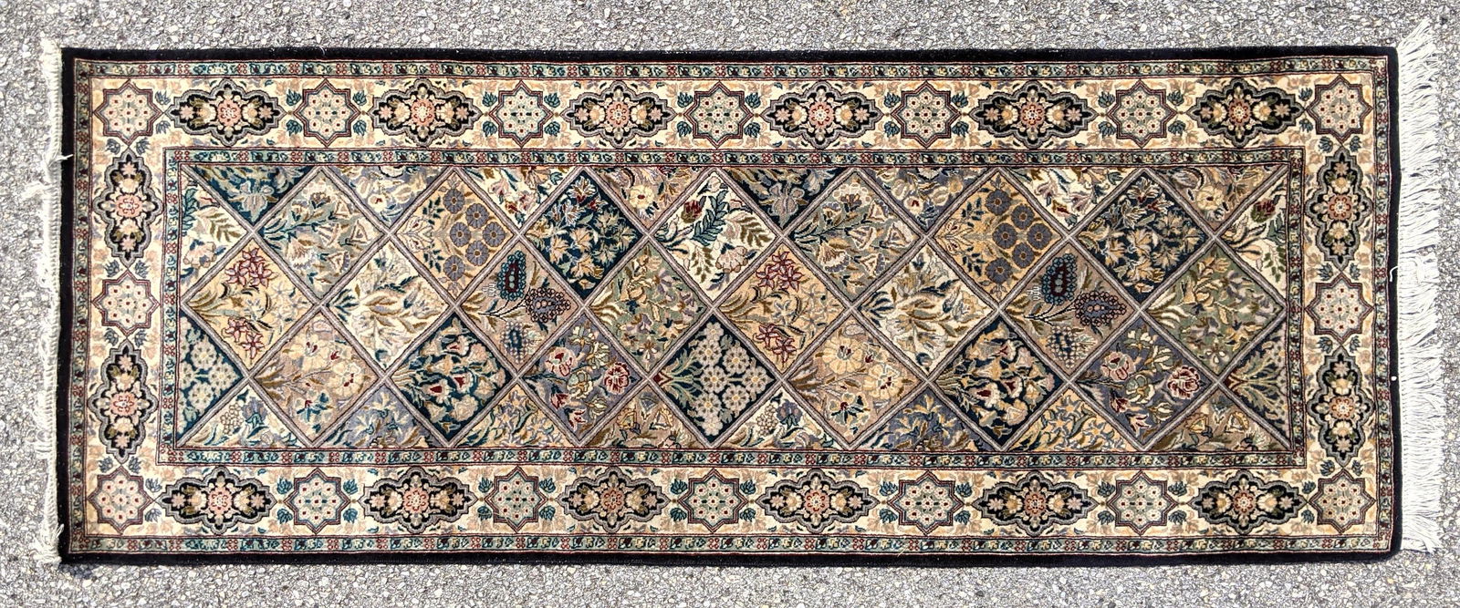 2,7x6'9 Oriental Carpet Runner  Green with repeating di (1 of 6)