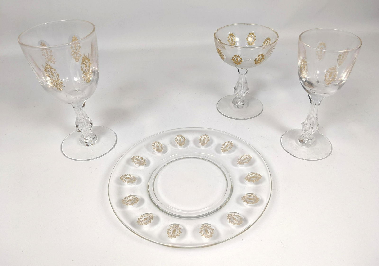 Lot Saint Louis Style Cut and Gilt Stemware and Plates. (1 of 9)