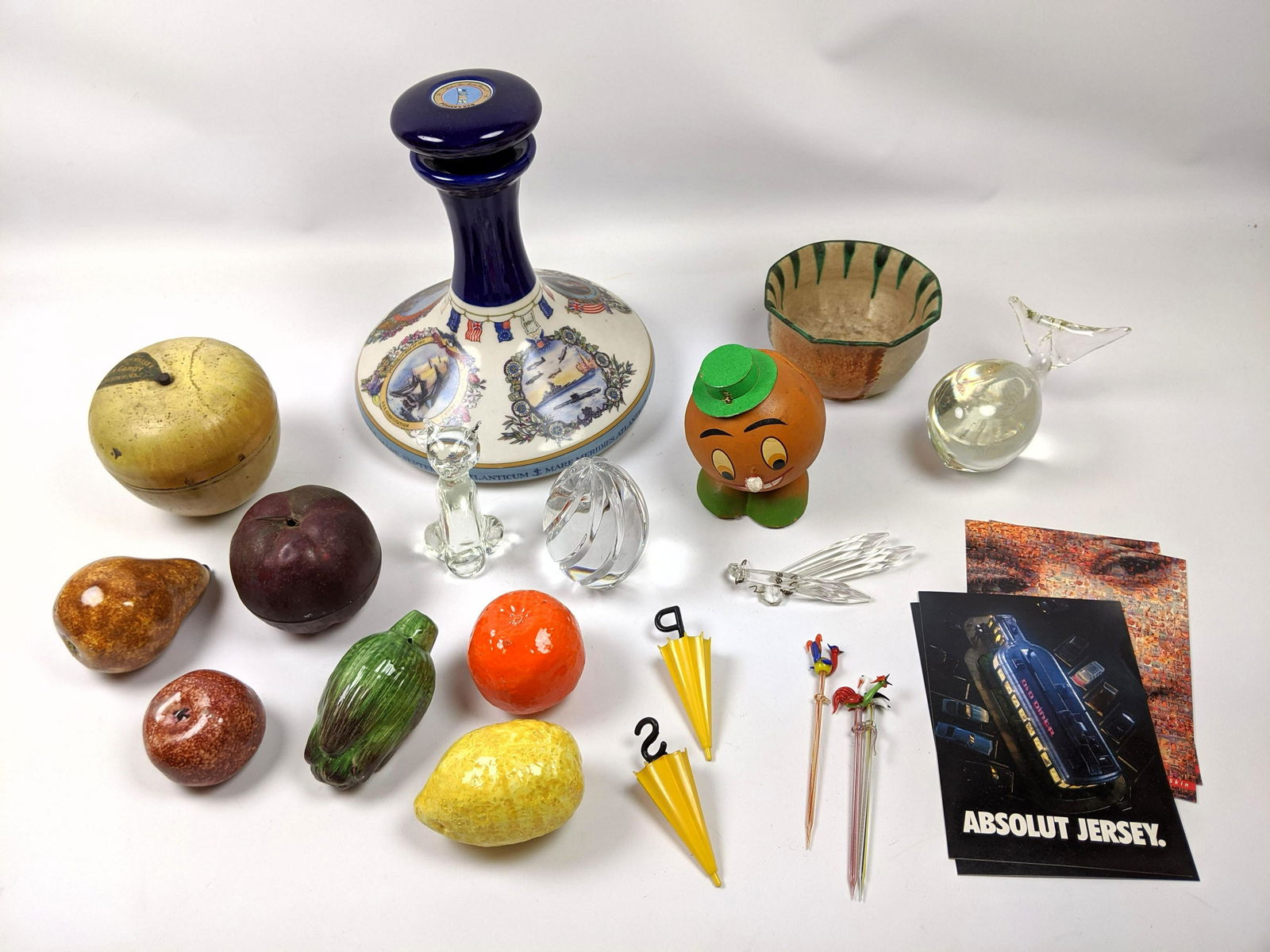 Decorative lot. Metal apple candy container, pottery fr (1 of 13)