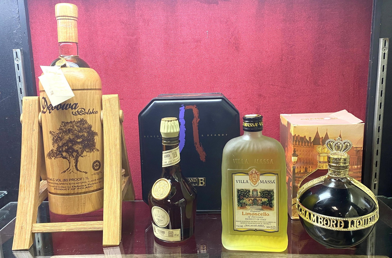 Debowa Polska, Chambord, Villa Massa Lemoncello, B and: Debowa Polska, Chambord, Villa Massa Lemoncello, B and B (Benedictine and Brandy) Sealed-- Dimensions: ---