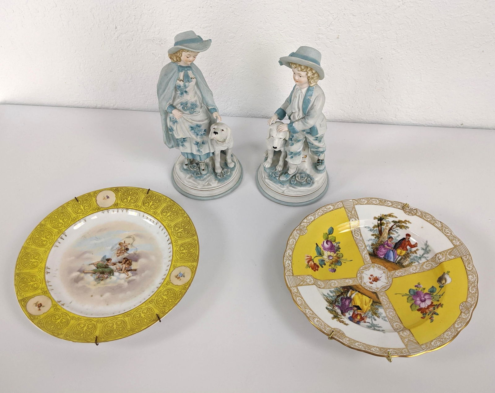 4pc Continental Porcelain Lot. Pr bisque porcelain figu (1 of 11)