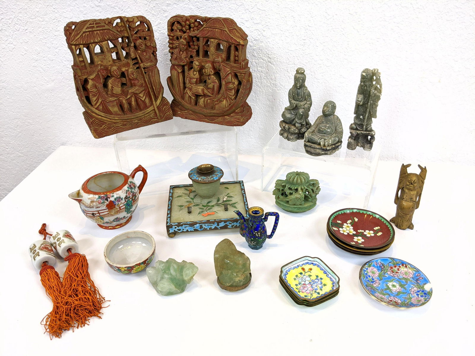 Lot of Asian, Mostly Chinese, Decorative Objects. Hard (1 of 13)