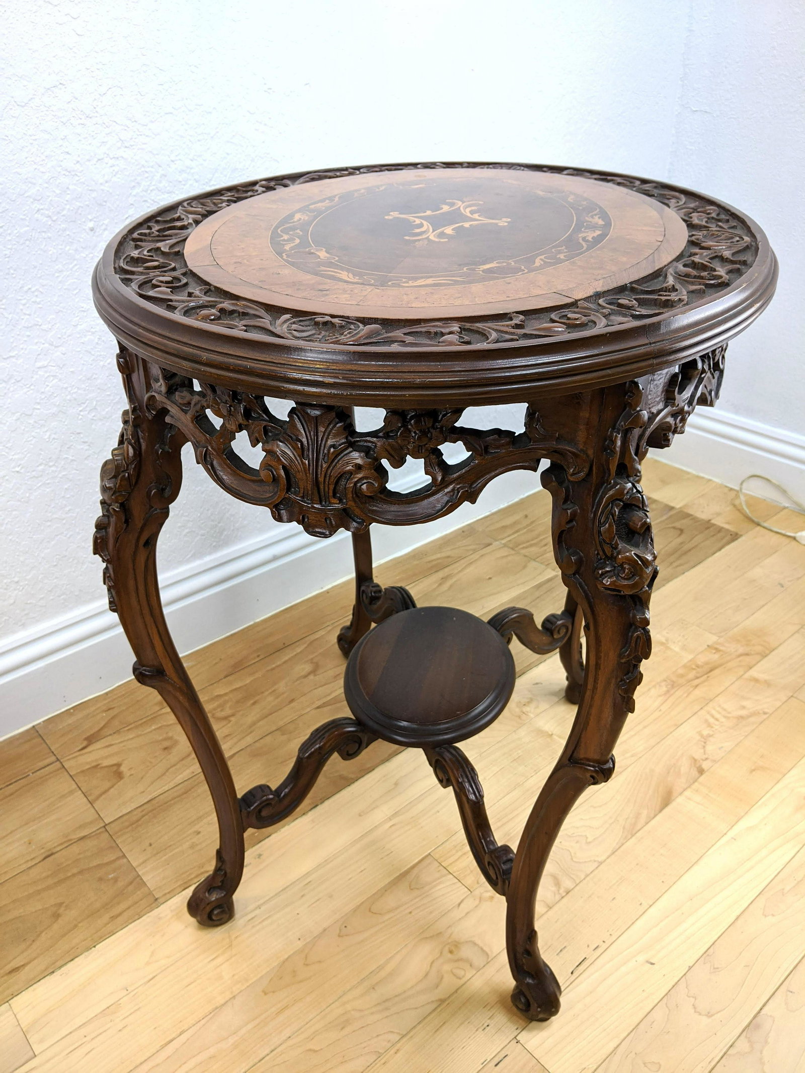 Antique Inlaid Oval Top Side Table. Oval medallion with (1 of 7)