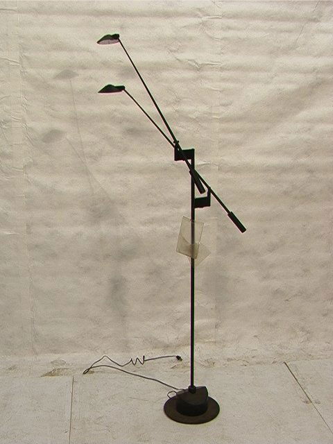 Robert Sonneman George Kovacs 1987 Floor Lamp wit: Robert Sonneman George Kovacs 1987 Floor Lamp with Two Cantilever Arms. Dimensions: H: 73 inches Condition (General) Please contact us with specific questions about condition, not visible in the photo