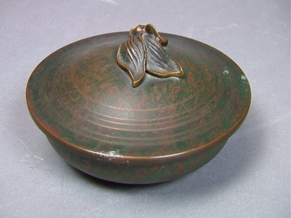 CARL SORENSEN Bronze Lidded Box Flower Finial. Si: CARL SORENSEN Bronze Lidded Box Flower Finial. Signed. Dimensions: H: 3 inches: W: 6 inches Condition (General) Please contact us with specific questions about condition, not visible in the photos: Ve