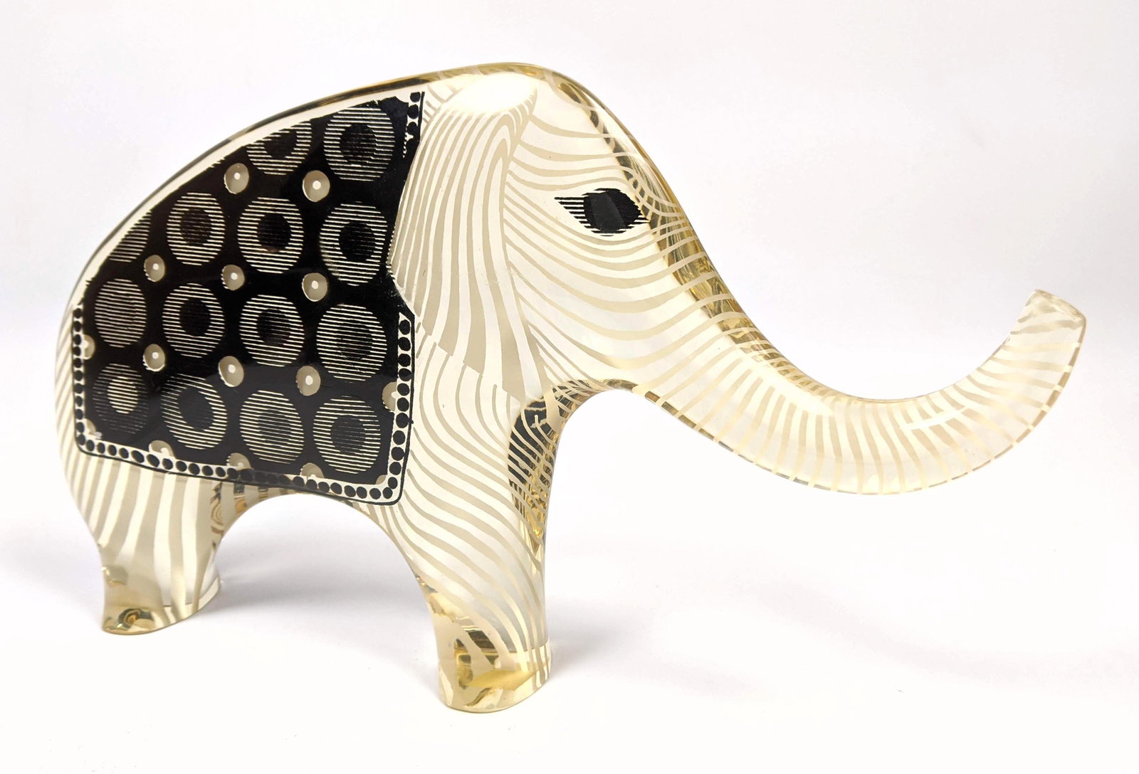 Abraham Palatnik Modern Acrylic Elephant Sculpture. PAL: Abraham Palatnik Modern Acrylic Elephant Sculpture. PAL. Unsigned.-- Dimensions: H: 6 inches: W: 10 inches: D: 1.5 inches ---