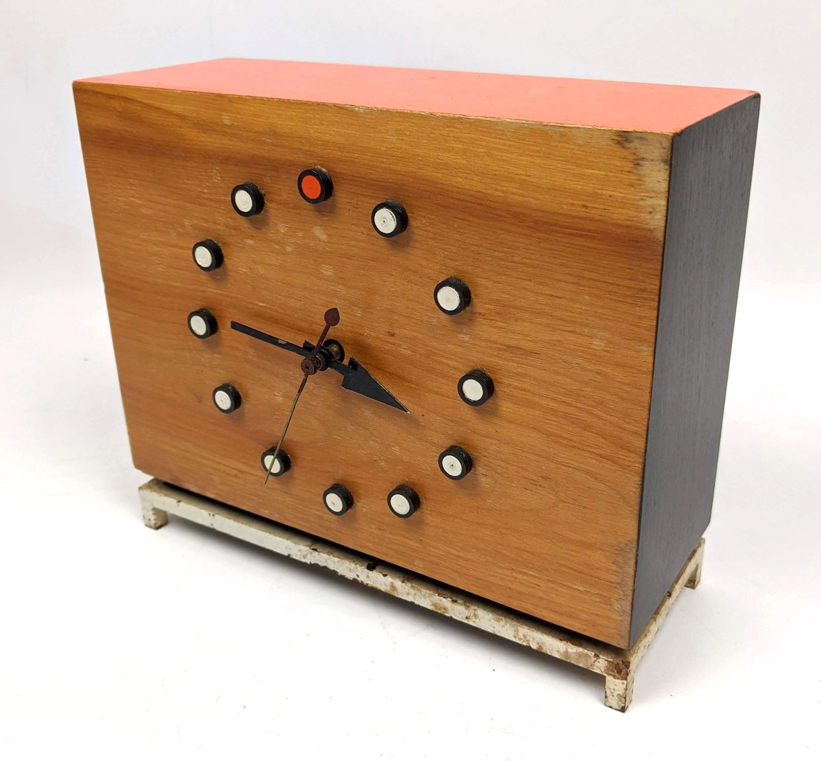 George Nelson & Associates, table clock, model 4761. Ho (1 of 11)