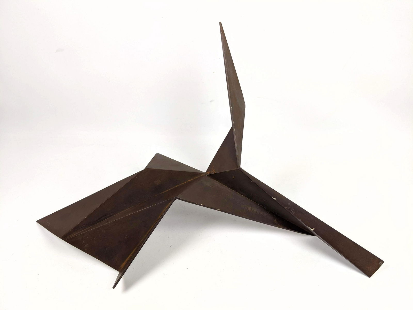 GERALD DiGIUSTO 80 Triangolare 1 Steel Sculpture. Cor-T (1 of 12)